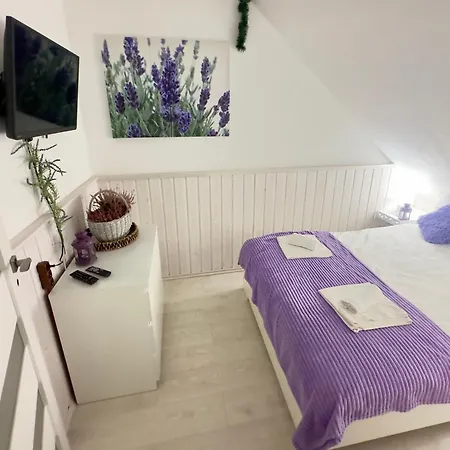 W Karpaczu ,, Lawendowy I Mięta Góralki Apartament